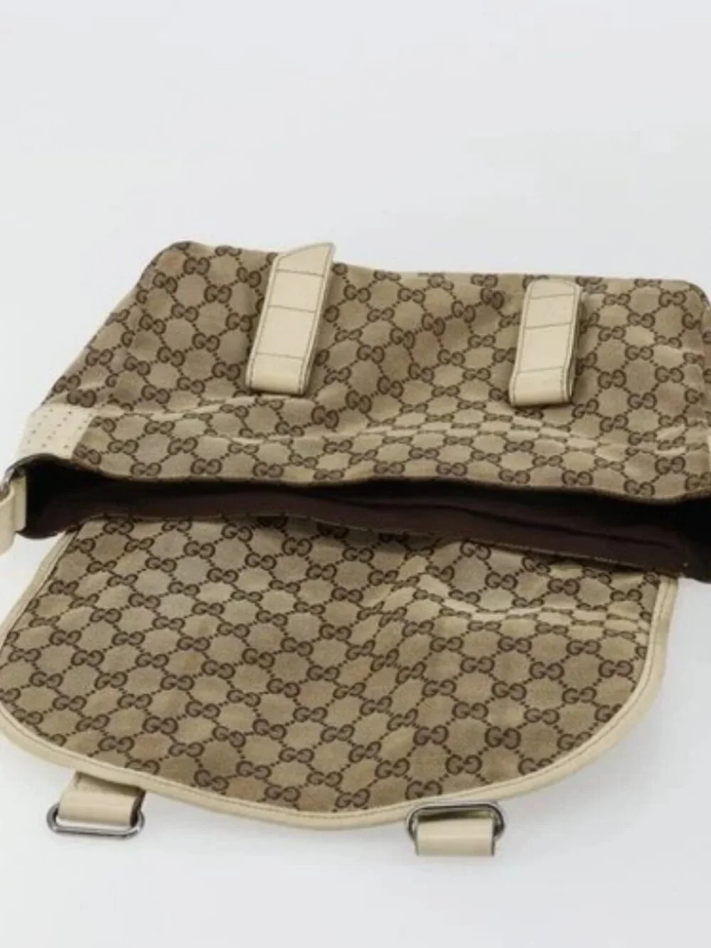 GUCCI GG Canvas Shoulder Bag Beige Silver 145859 Auth 181188